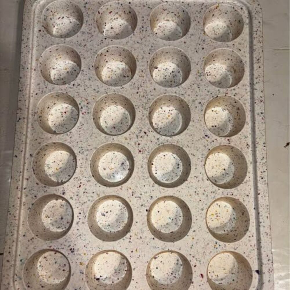Trudeau mini 24-cup silicone muffin pan